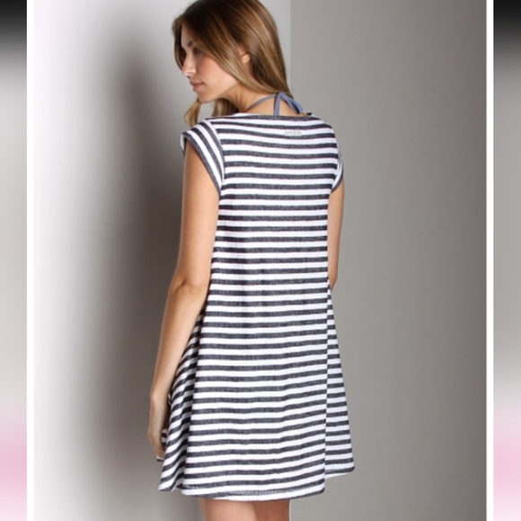 Tigerlily Biotite Mini Dress in Red White nautical stripe Size 6 - Picture 2 of 13